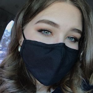 Meet your Posher, Abigail